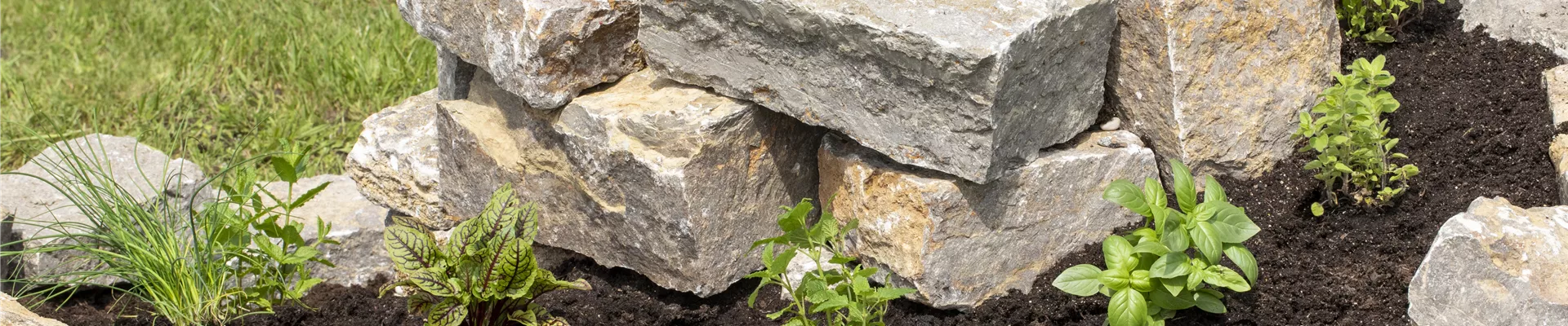 Eine Kräuterspirale - Nützlich und schön anzusehen