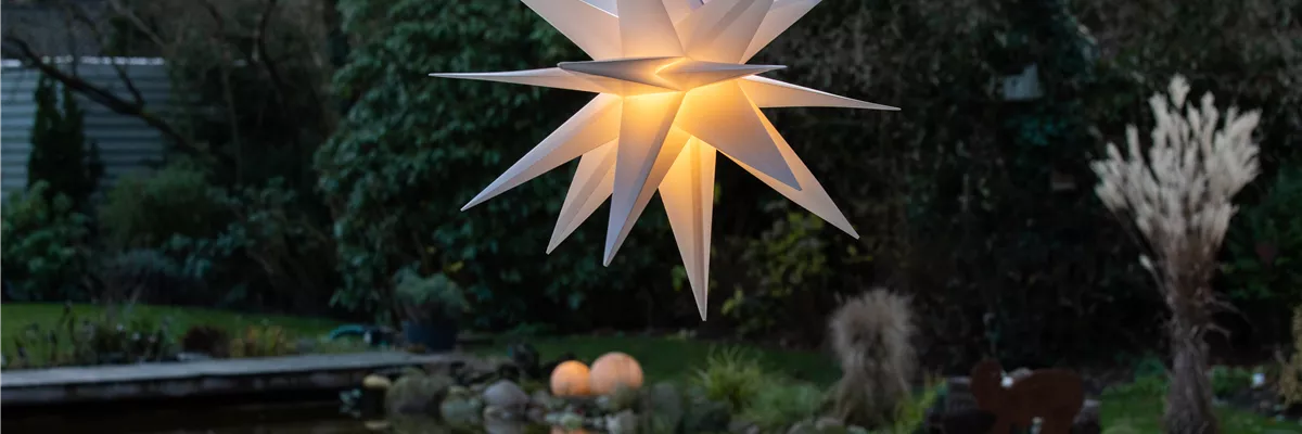 Lichter im Garten - beleuchteter Stern