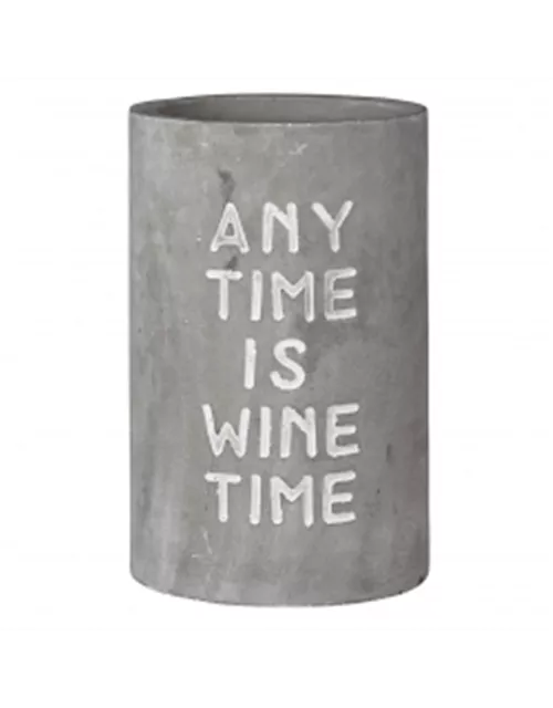 Weinkühler aus Beton mit schicker Prägung "Any Time is Wine Time"
