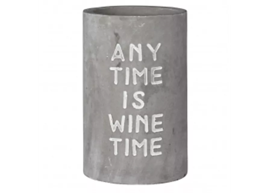 Weinkühler aus Beton mit schicker Prägung "Any Time is Wine Time"
