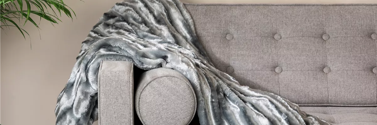 Dekoration - Sofa mit Decke