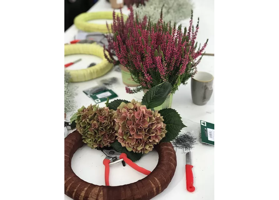 DIY-Workshop Nr. 4 'Herbstzauber - farbenfroher Türkranz' - Kopie